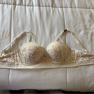 Victoria's Secret Ivory Lace Bra
